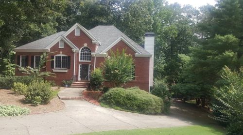 3885 Waterford Dr, Suwanee GA  30024-1479 exterior