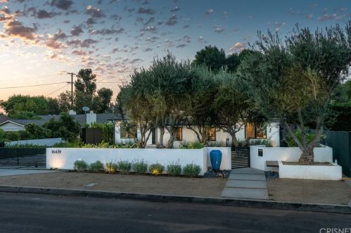 16439 Otsego St, Van Nuys, CA 91436-1222