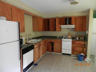 325 76th St, Everett, WA 98203-6422
