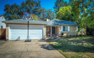2301 Canal Dr, Redding, CA 96001-2005