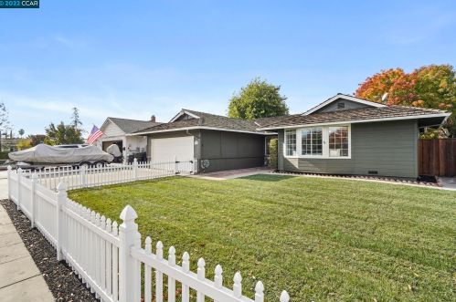 890 Comanche Ct, Livermore, CA 94551-2661