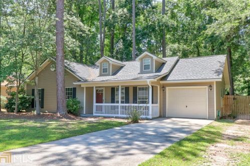 201 Woodbury Ln, Rincon, GA 31326-9073