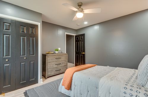 670 Federal Ter, Atlanta GA  30315-4433 exterior