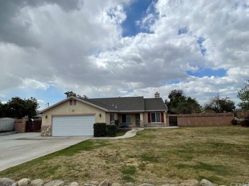 1359 Agate Ave, Mountain Home Village, CA 92359-1305