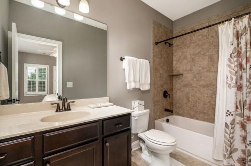 2142 Havenwood Trl, Atlanta GA  30319-4018 exterior