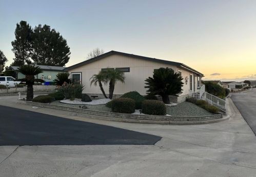 1493 Medford St, Oceanside, CA 92057-1802