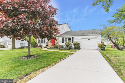 460 Hillcrest Dr, Aberdeen, MD 21001-1811