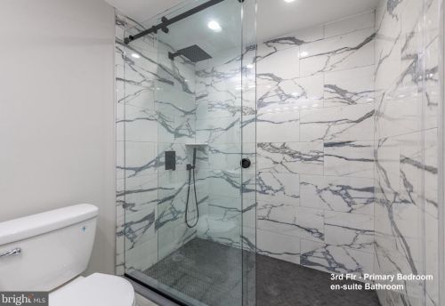 1621 10th St, Philadelphia PA 19148-1132 exterior