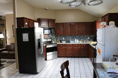 612 Delaware St, Irving TX  75061-7622 exterior