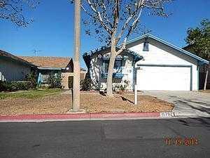 15794 Monica Ct, Fontana CA  92336-8736 exterior