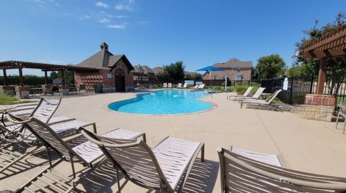 1508 Bluebonnet Way, Carrollton TX 75007-1216 exterior