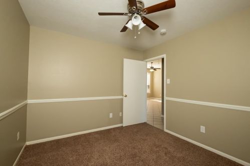 1612 Helmsley Dr, Richmond TX 77471-6137 exterior