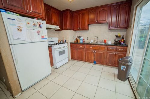 814 Vermont Ave, Los Banos CA 93635-3313 exterior