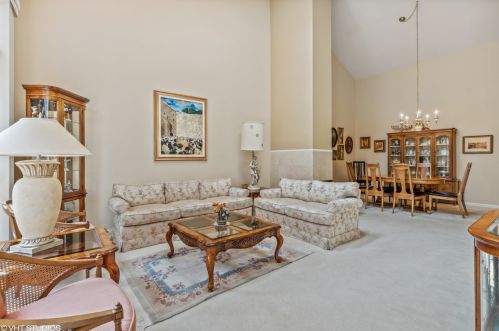 892 Fountain Vw Dr, Bannockburn IL  60015-4847 exterior