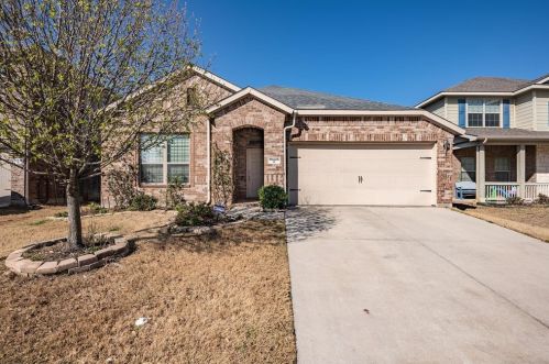 10445 Turning Leaf Trl, Fort Worth TX  76131-3981 exterior