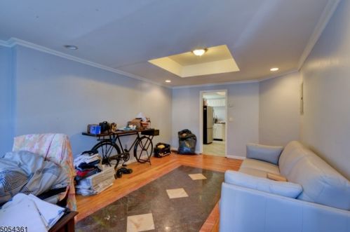 14 Grand St, Outwater NJ  07026-3302 exterior
