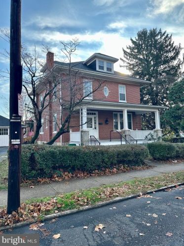 335 Ruby St, Lancaster PA  17603-5165 exterior