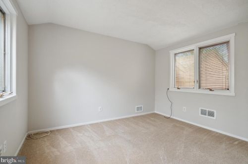 331 Sayre Dr, Princeton NJ  08540-5840 exterior