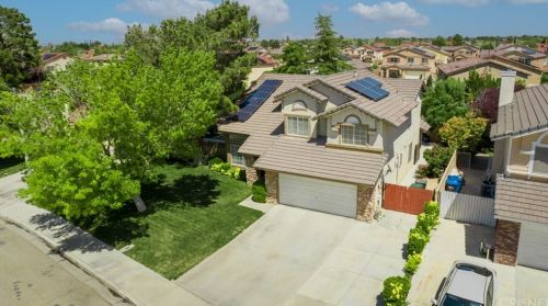 44120 Countryside Dr, Lancaster, CA 93536-6231