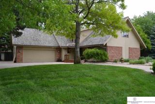 10212 Seward Cir, Omaha, NE 68114-1155