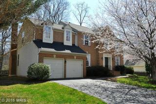 5221 Whisper Willow Dr, Fairfax, VA 22030-8227