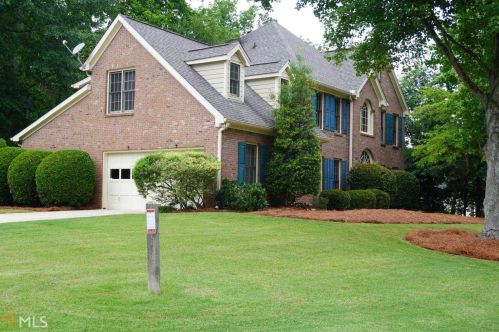 7398 Wood Hollow Way, Stone Mountain, GA 30087-6159