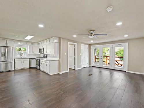 4220 Lakewood Dr, Fort Worth TX  76135-2703 exterior