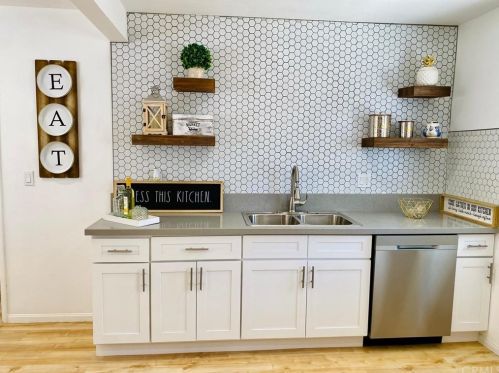 9465 Garfield St, Riverside CA  92503-3709 exterior