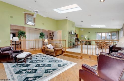 700 Totowa Rd, Paterson, NJ 07512-1503