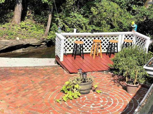 40 Creekview Dr, Cleveland, GA 30528-2276