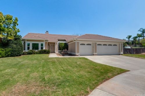 7984 Bray Ct, Riverside, CA 92509-4025