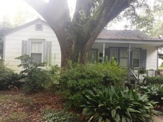 1989 Frampton Ave, Charleston, SC 29412-2101