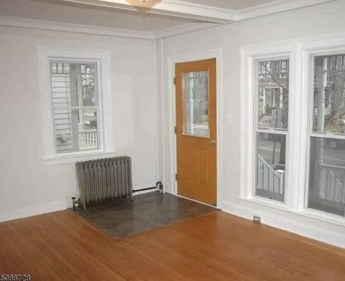 23 Main St, Flemington, NJ 08822-1412