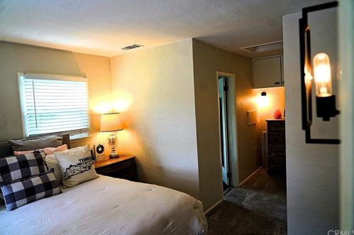 4638 Edgewood Pl, Riverside CA  92506-1027 exterior