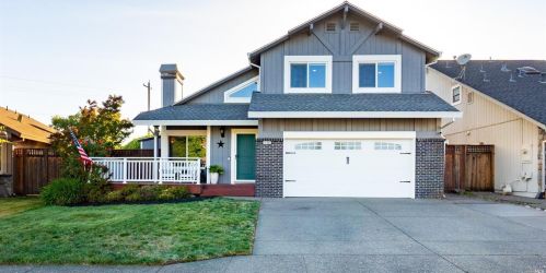 10967 Rio Ruso Dr, Windsor, CA 95492-8035