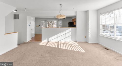 6100 Cliffside Trl, Columbia MD 21045-7412 exterior