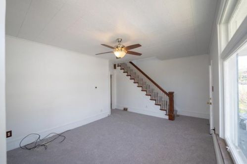 392 Vermont Ave, Rochester PA  15074-2060 exterior