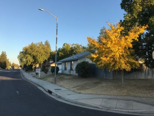 1709 Ash Ave, Clovis, CA 93611-3145