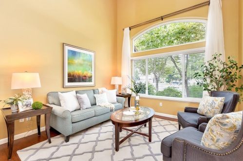 9017 Morganfield Pl, Elk Grove, CA 95624-3608