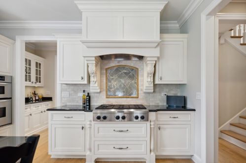 267 Middaugh Rd, Willowbrook IL  60514-1067 exterior