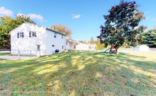 919 Monmouth Rd, Upper Freehold Township, NJ 08514-2328