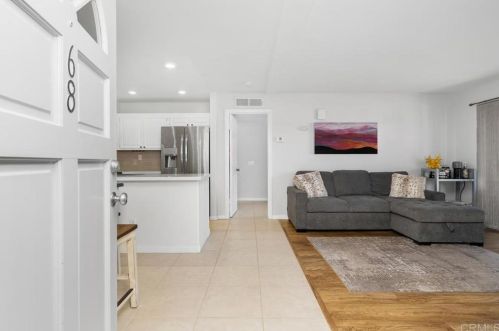 3110 Sello Ln, Carlsbad, CA 92009-6070