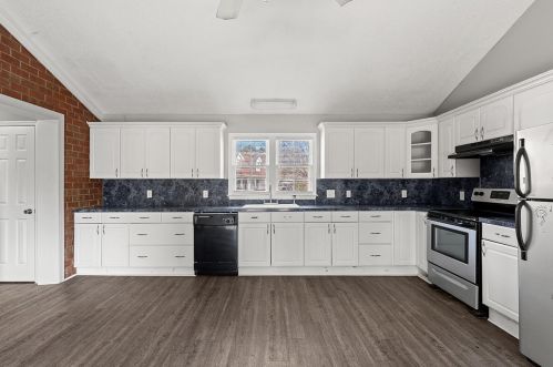 207 Glenda Vw, Ladson SC  29456-4816 exterior