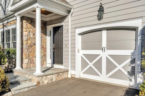 59 Le Grande Ave, Greenwich CT  06830-6768 exterior