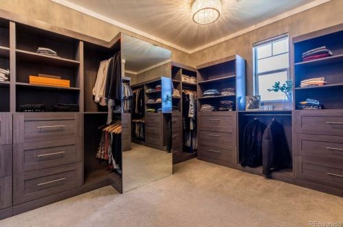 26525 Peakview Dr, Aurora CO 80016-6110 exterior