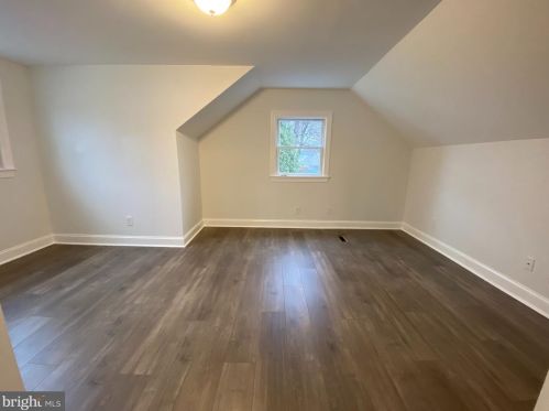 2 Plz Ct, Trenton NJ 08628-3220 exterior