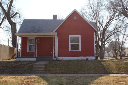 727 Morrison Ave, Mentor, KS 67401-4035