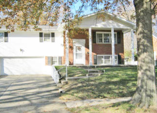 923 Roanoke Dr, Springfield IL  62702-3443 exterior