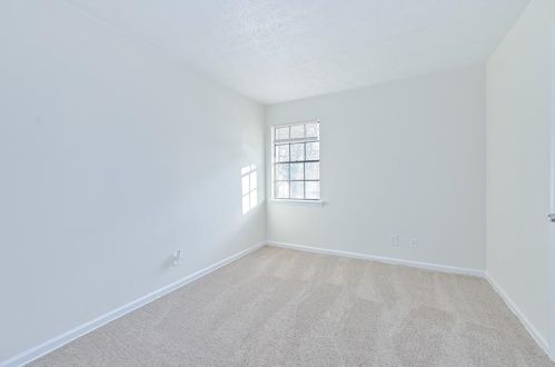 2843 Woodfield Dr, Rex GA 30273-2004 exterior