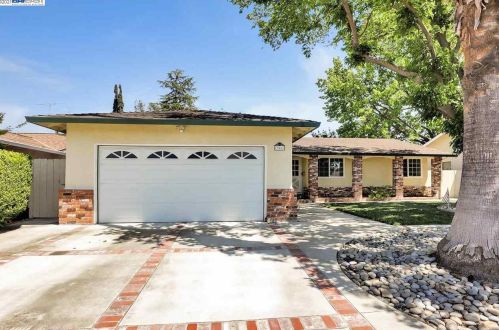 966 Lynn St, Livermore, CA 94550-3523